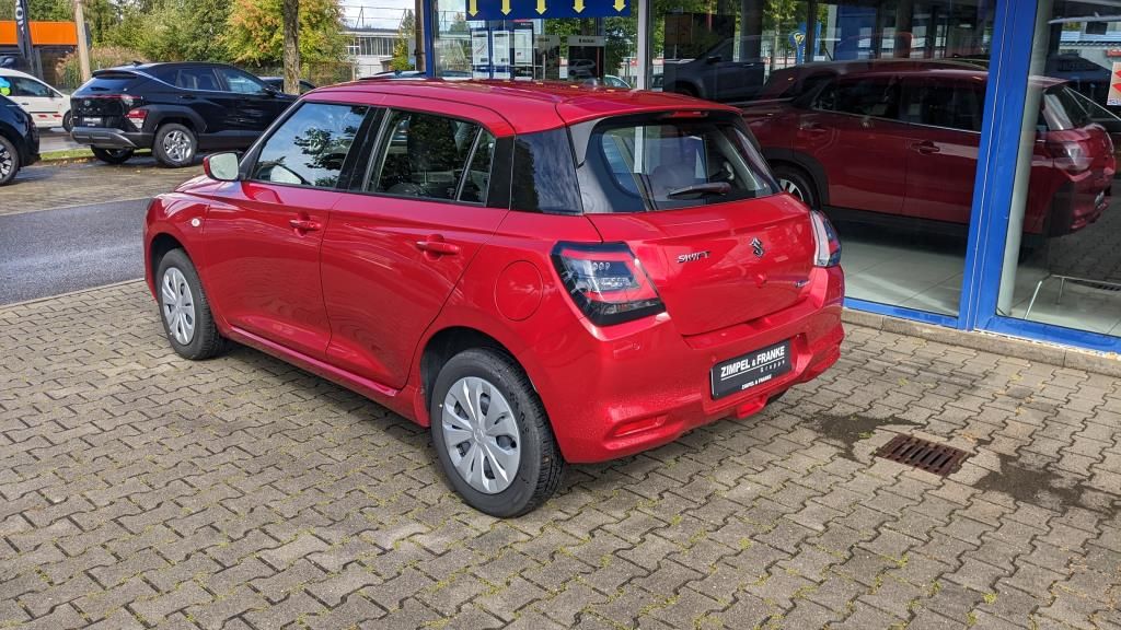 Autohaus Zimpel & Franke - Suzuki SWIFT CLUB HYBRID ALLGRIP 1.2 Dualjet Hybrid 61 - Bild 4 Autohaus Zimpel & Franke - Suzuki SWIFT CLUB HYBRID ALLGRIP 1.2 Dualjet Hybrid 61 - Bild 4