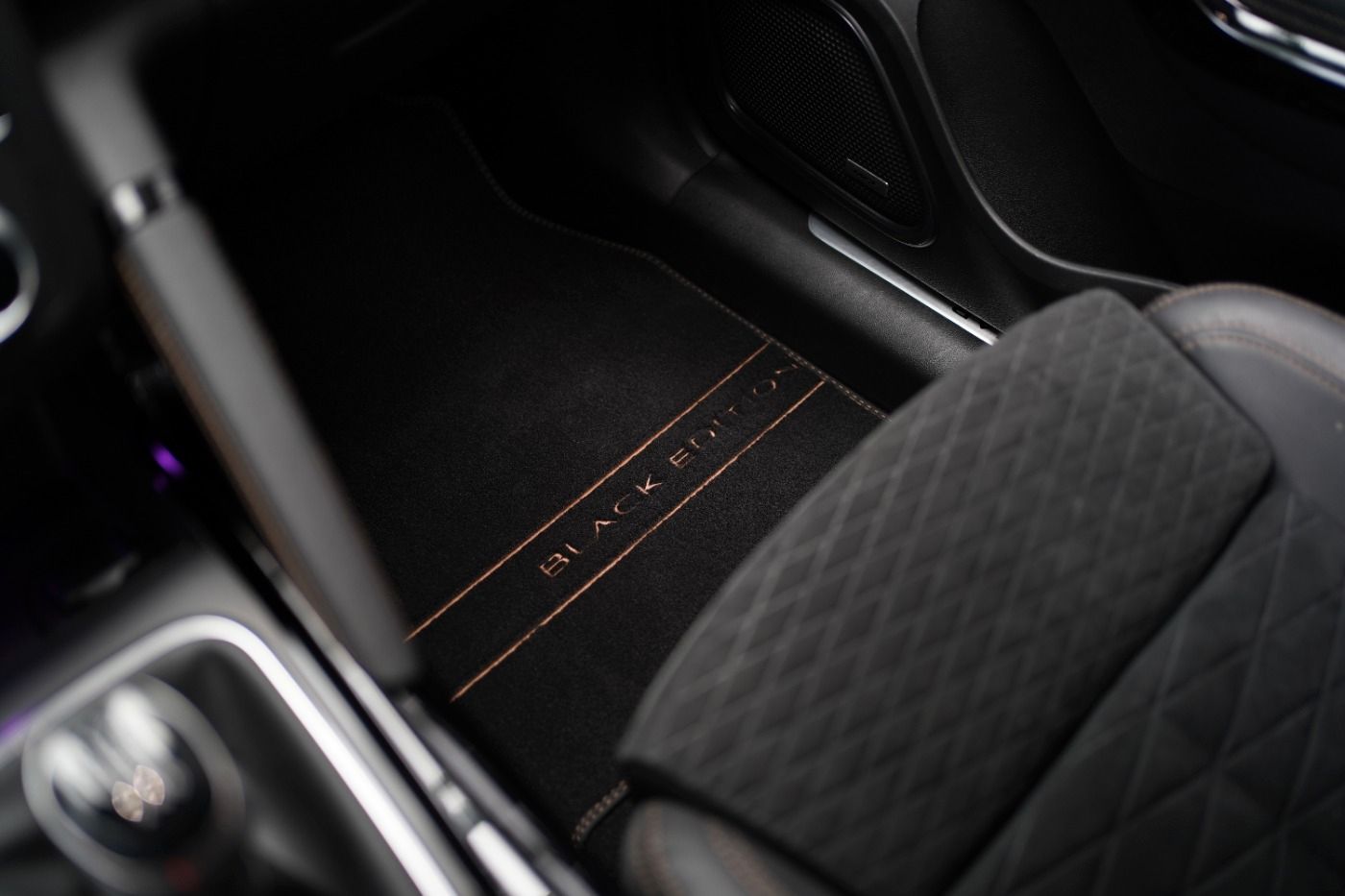 Fahrzeugabbildung Renault Kadjar TCe 140 Black Edition +Black Edition+Navi