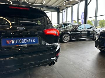 Ford Focus*ST*SpurH*Totwinkel*ACC*LED*2-Zonen*VOLL*