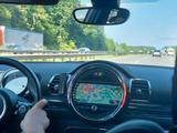 MINI Cooper D Clubman Cooper D Essential Trim Ess... - silberne MINI Cooper D Clubman