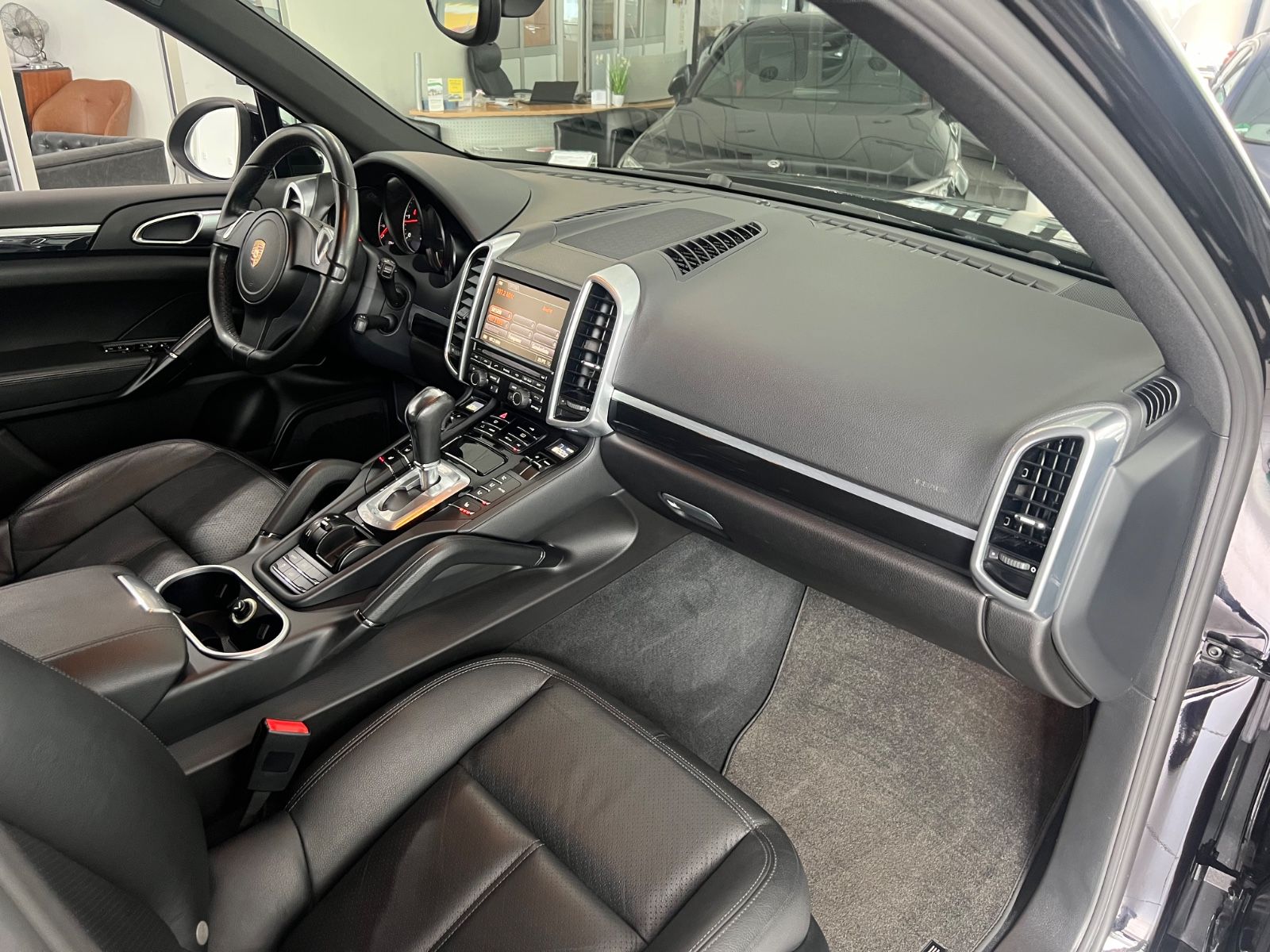 Fahrzeugabbildung Porsche Cayenne Diesel * 1.HAND *SCHECKHEFT BEI PORSCHE*