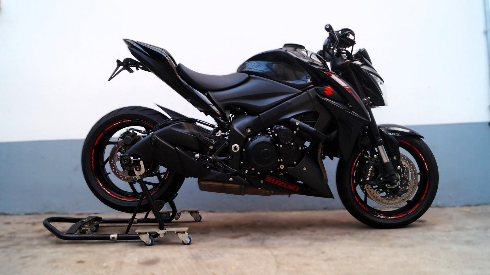 Suzuki GSX-S 1000 | 1. Hand | *BLACK* | Service NEU