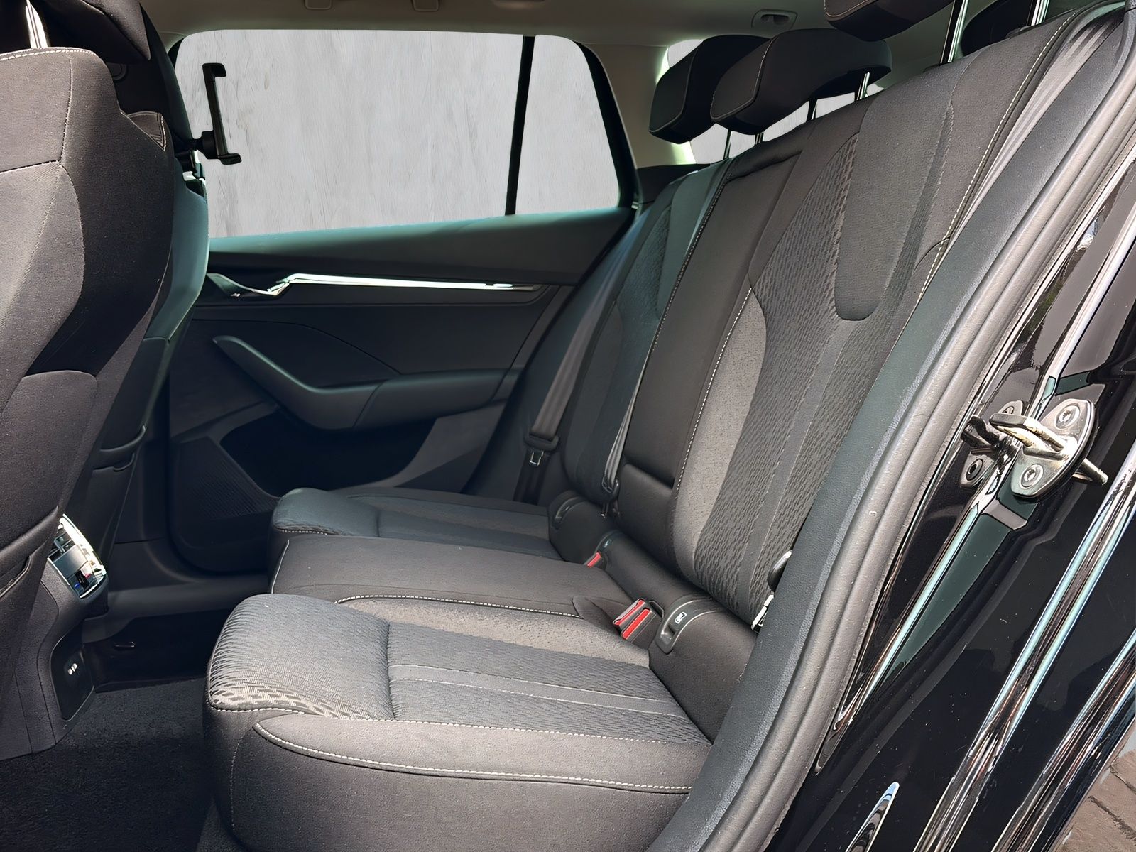 Fahrzeugabbildung SKODA Octavia 2.0 TDI HEAD UP AHK NAVI ACC PANO MEMORY
