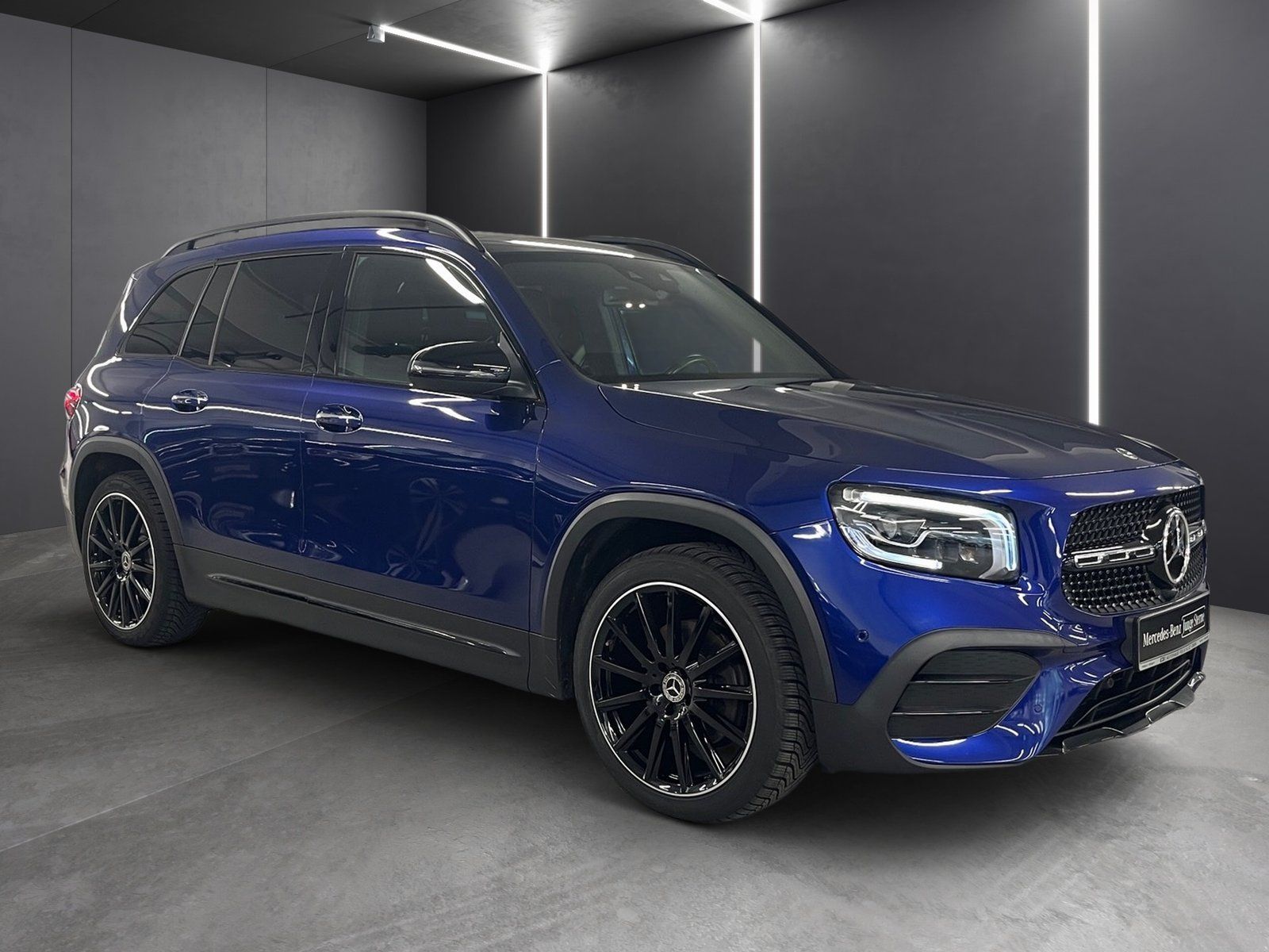 Fahrzeugabbildung Mercedes-Benz GLB 220 d 4M AMG*Pano*Distr*20"*Night*MBeam*Soun