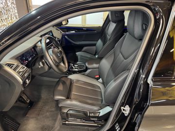 BMW X4 - 11