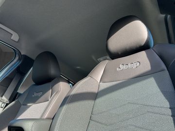 Jeep Avenger 1.2 T-GDI Altitude LED SHZ KAMERA AWR