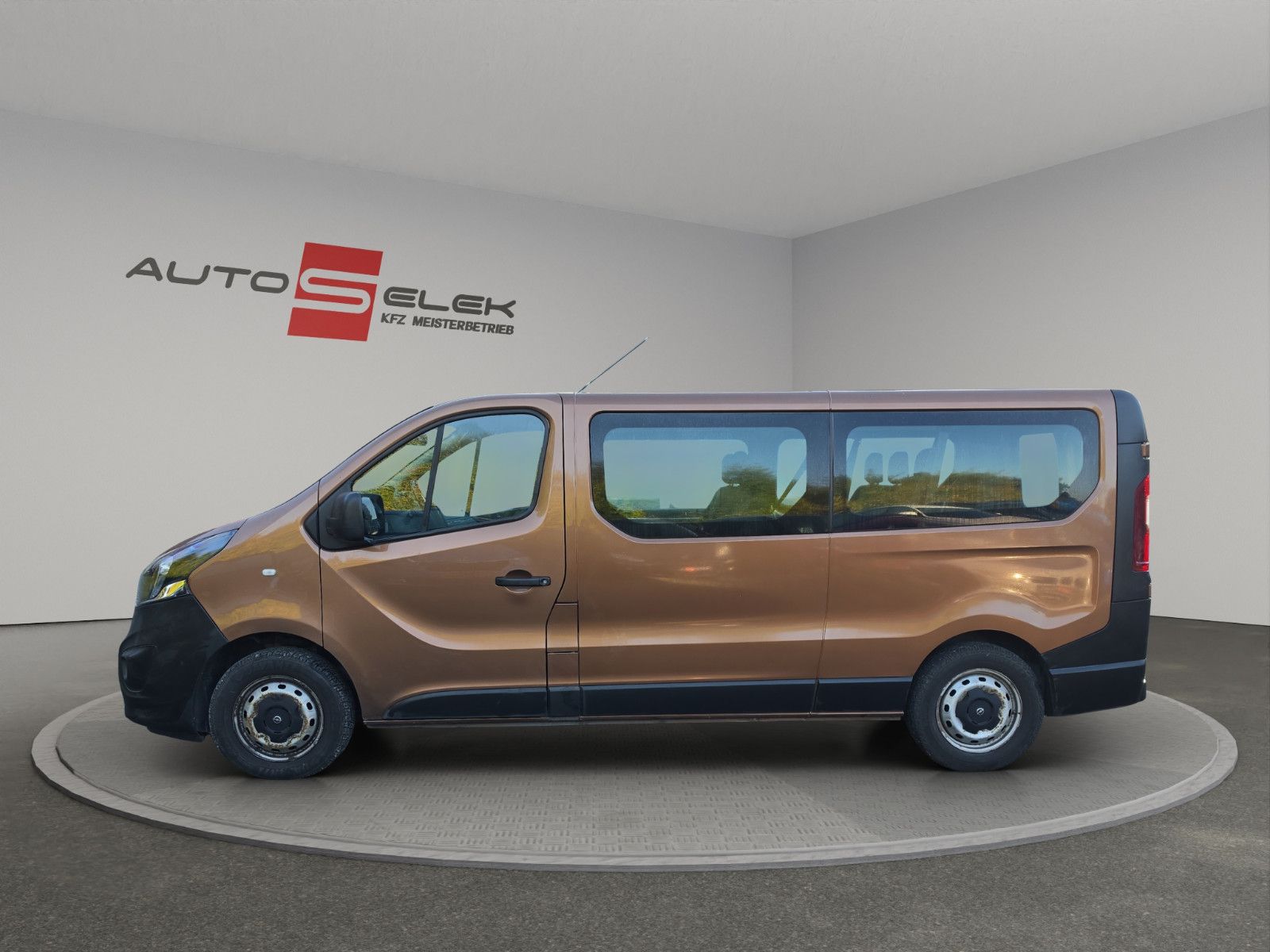 Fahrzeugabbildung Opel Vivaro B Kasten/Kombi Combi L1H1 2,7t 9-SITZER