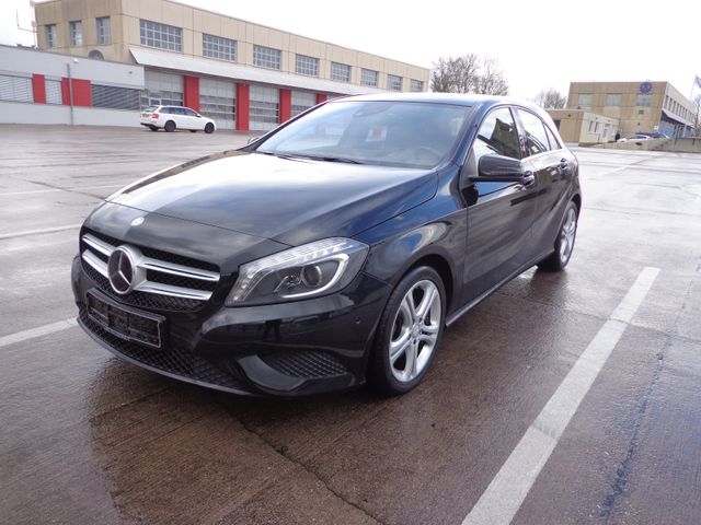 Mercedes-Benz A -Klasse A 200 CDI Urban Navi Pano Xenon Kamer