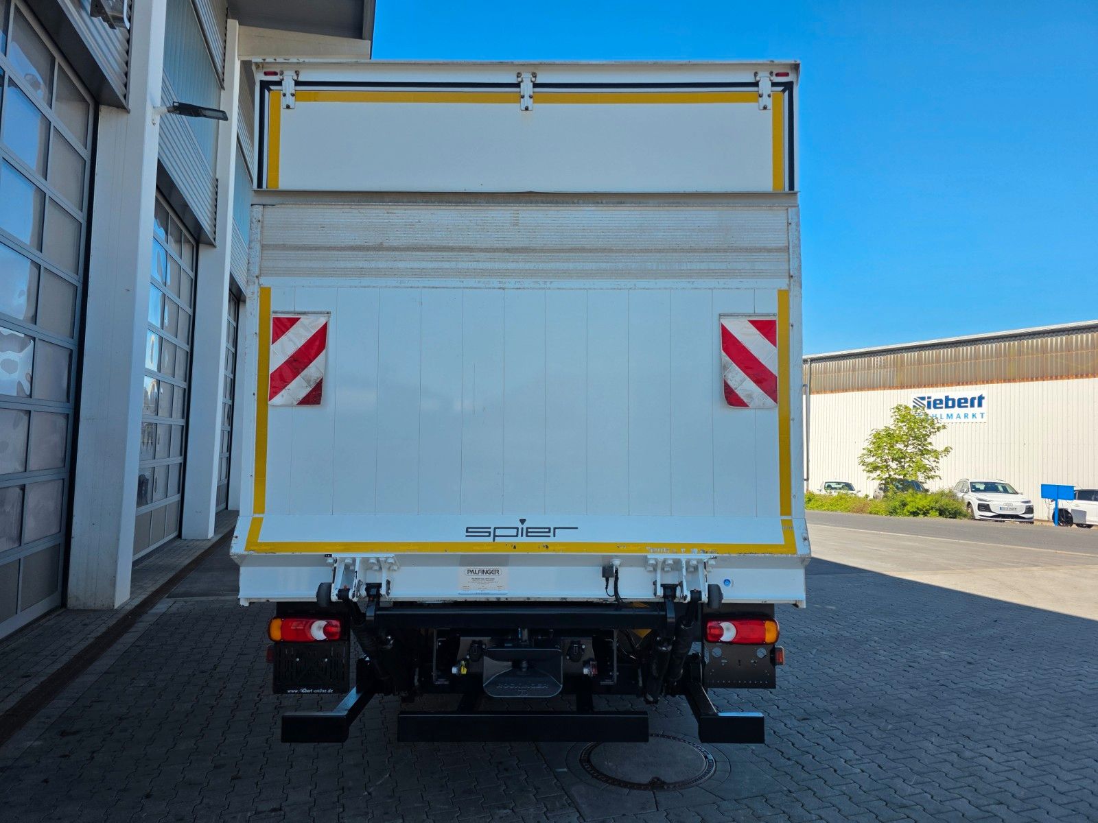 Fahrzeugabbildung Iveco Eurocargo 120E25 LBW 1.500kg Klima Standheizung