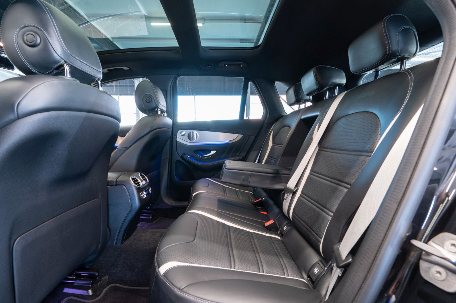 Daumennagel 15 - Mercedes-Benz GLC 63S AMG 4Matic|CARBON|PANO|HEAD-UP|VOLL
