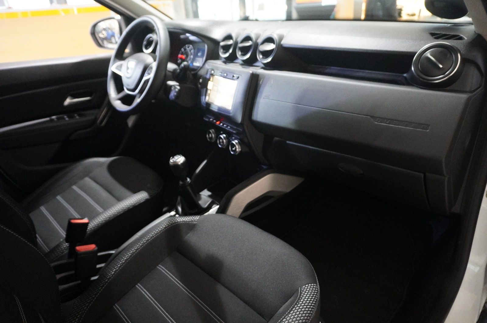 Fahrzeugabbildung Dacia Duster II 1.3 TCE PRESTIGE LED/KAMERA/SHZ/TEMP.