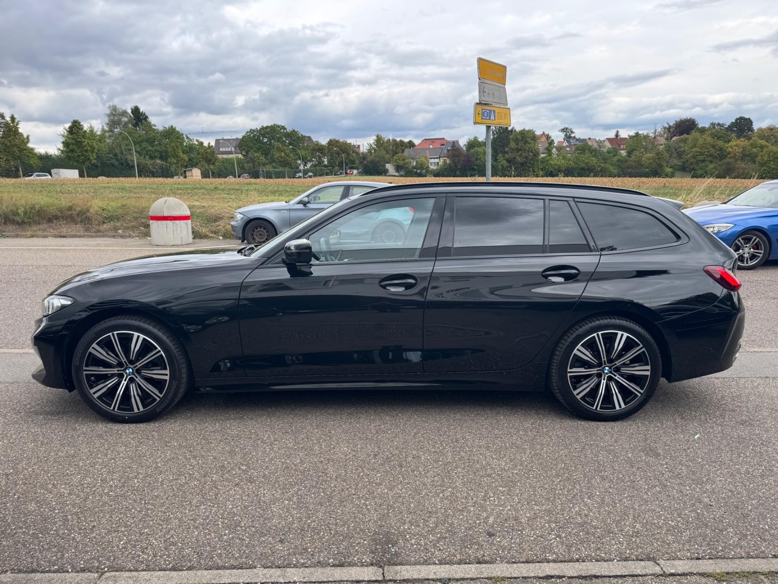 BMW 320 d Touring Navi LED Live Cockpit Cam AHK 1.H