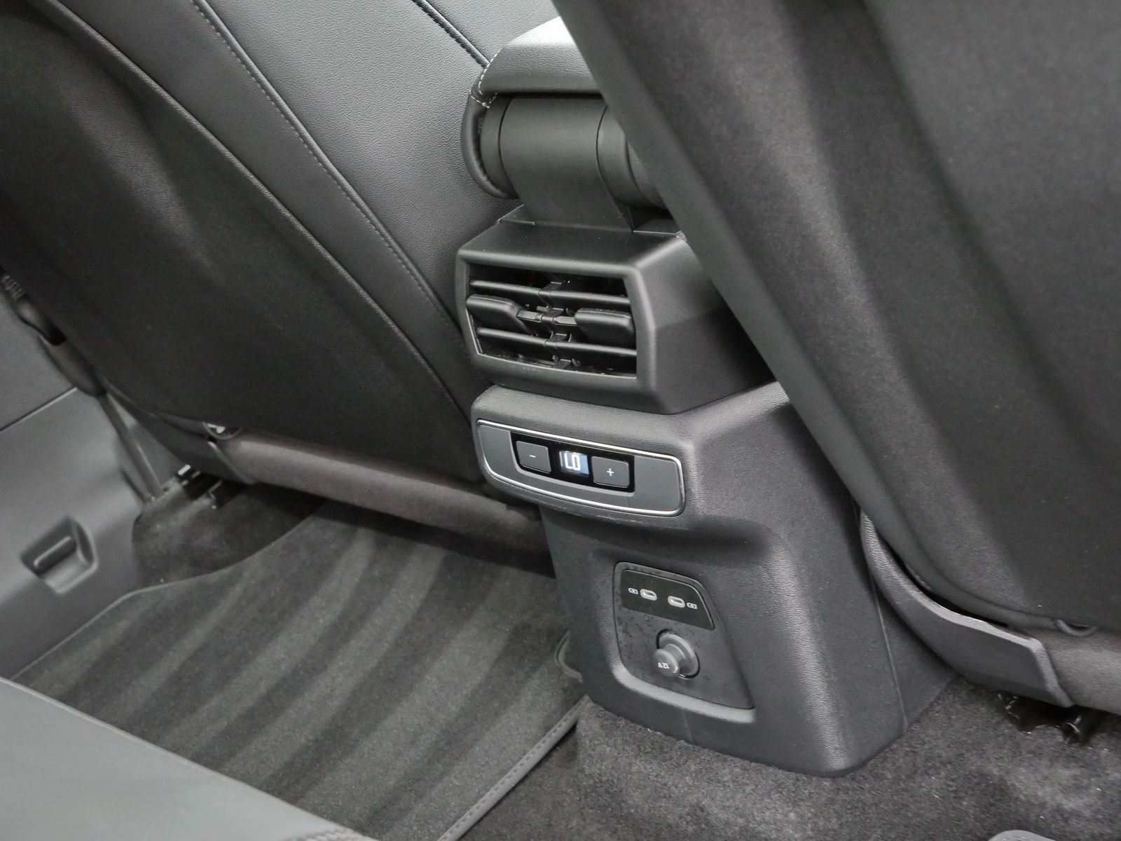 Audi Q4 e-tron - Bild 18