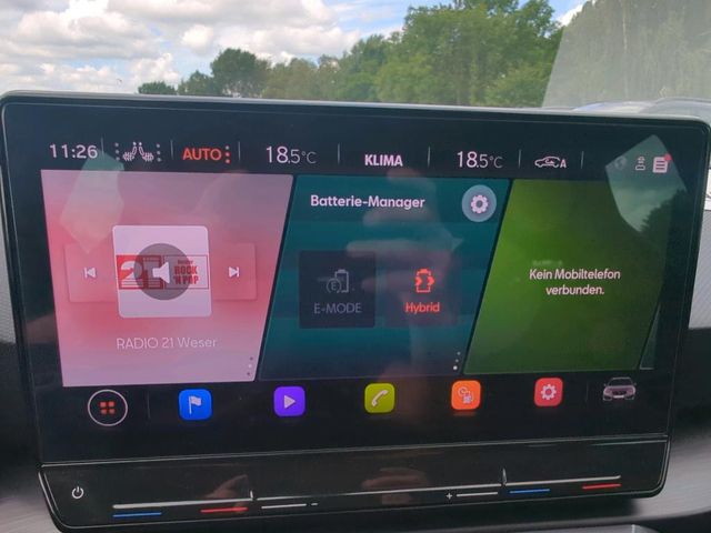 Leon ST 1.4 e-HYBRID 150kW DSG NAV/RFK/ACC/ PANO