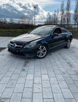 Mercedes-Benz E 350 Coupé E 350 -MB Checkheft, Tüv 03/2027 - Mercedes-Benz mit Benzin-Antrieb: Coupe, 3.0