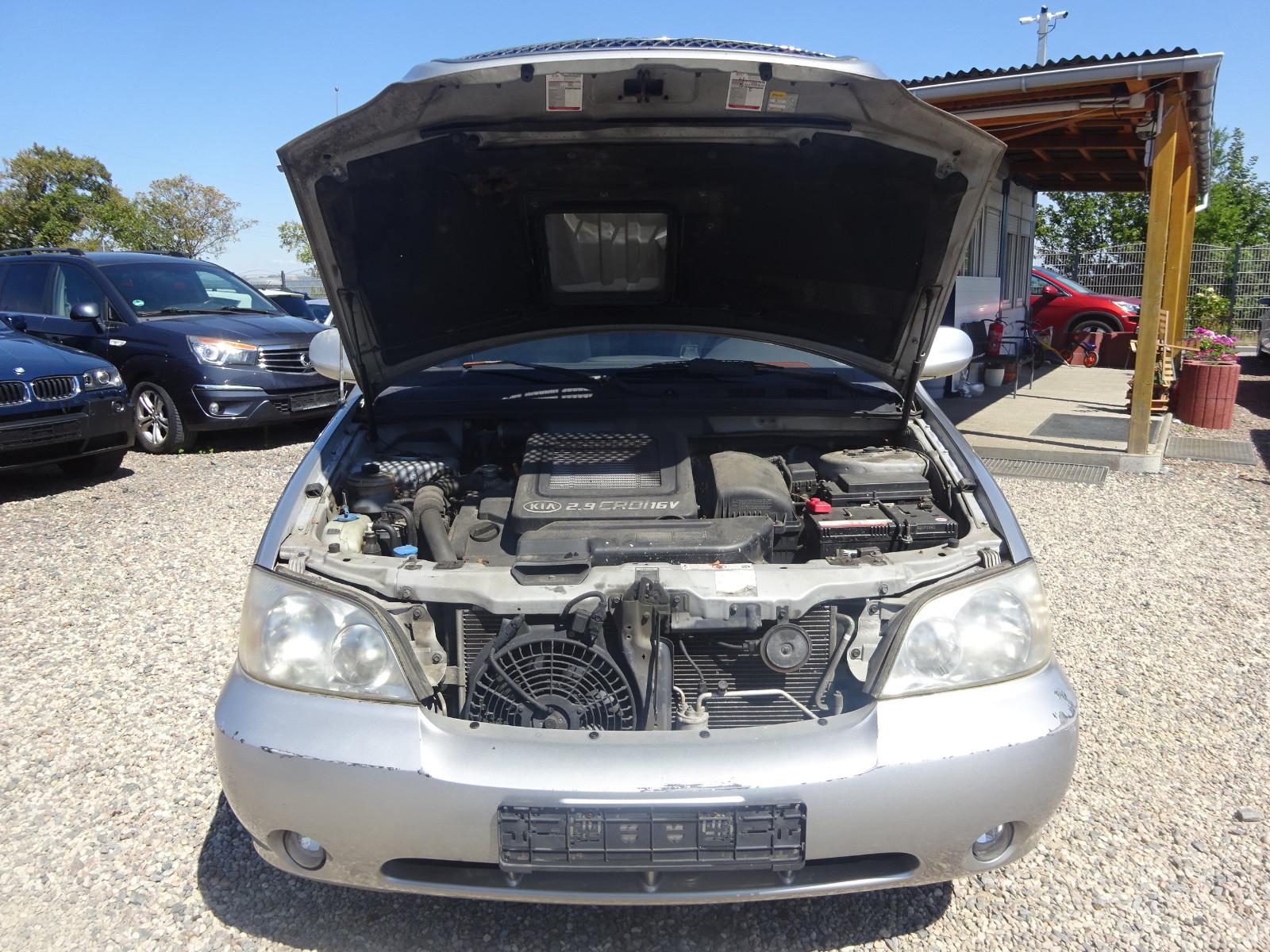 Kia Carnival 2005 — photo 15