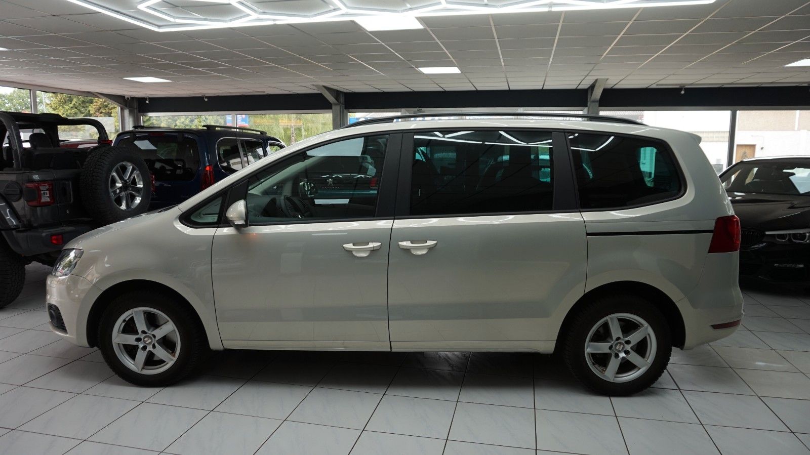 Fahrzeugabbildung SEAT Alhambra 4You  7 Sitzer  durchs. Verbr. 5,5 L