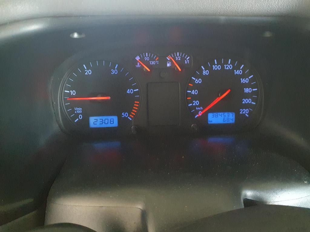 Fahrzeugabbildung Volkswagen T4 Transporter 5-Zylinder-Dieselmotor Sthz AHK