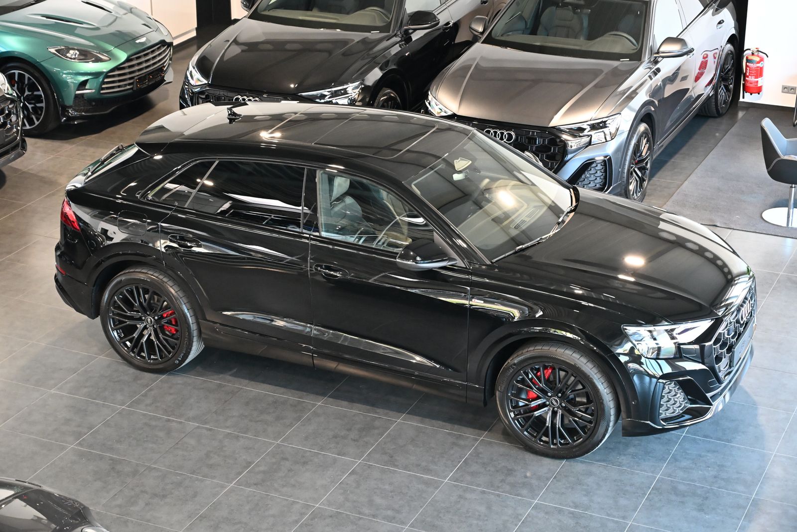 Audi Q8 50 TDI S-Line/5J-Garantie/Matrix/Pano/AHK/B&O imagem 3