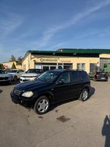 Mercedes-Benz ML 55 AMG V8 1 Hand*Leder*Navi*Xenon*DVD - gebrauchte Mercedes-Benz ML-Klasse aus dem Jahr 2001