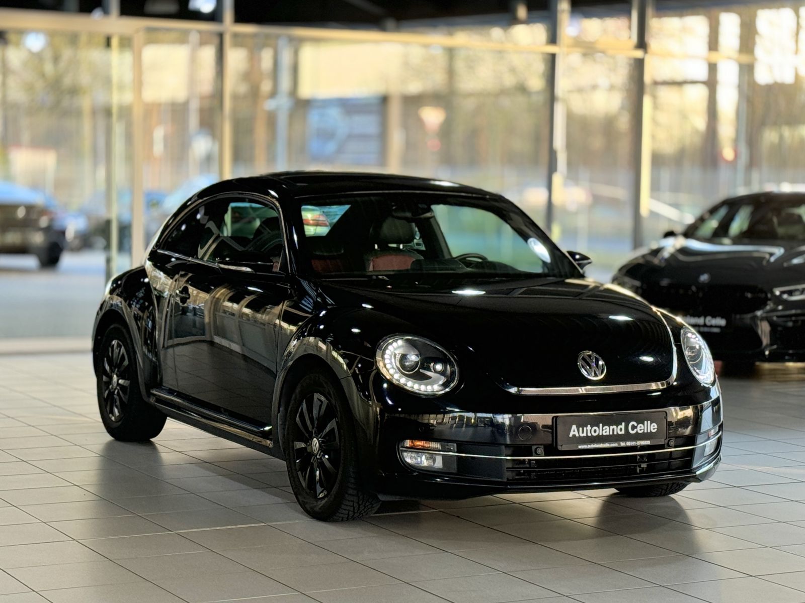 Fahrzeugabbildung Volkswagen Beetle 2.0 TDI DSG Käfer Panorama Bi-Xenon Leder