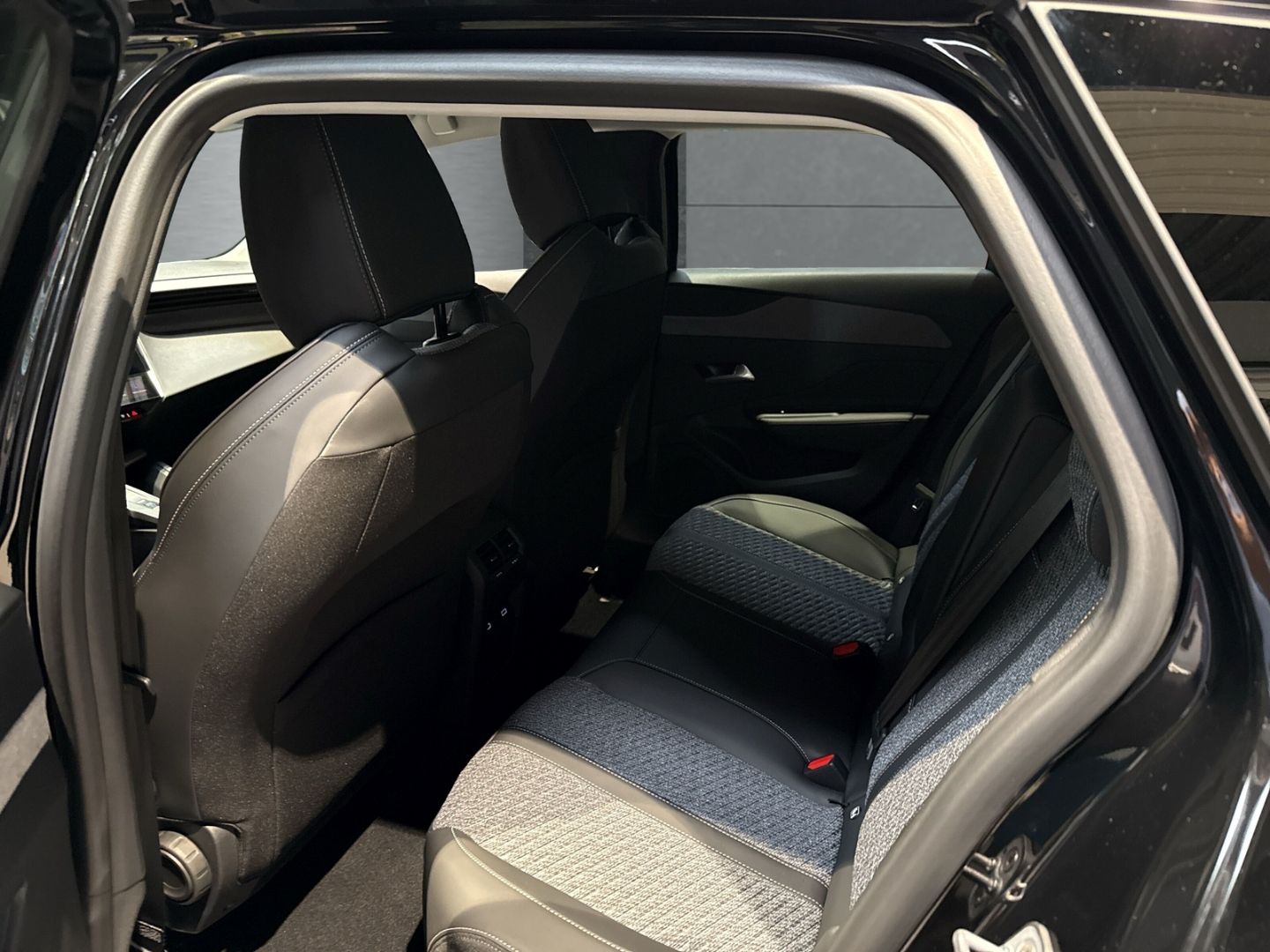 Peugeot 308 - Bild 9