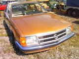 Opel Commodore  2.5 S - Opel Commodore mit Benzin-Antrieb: Limousine