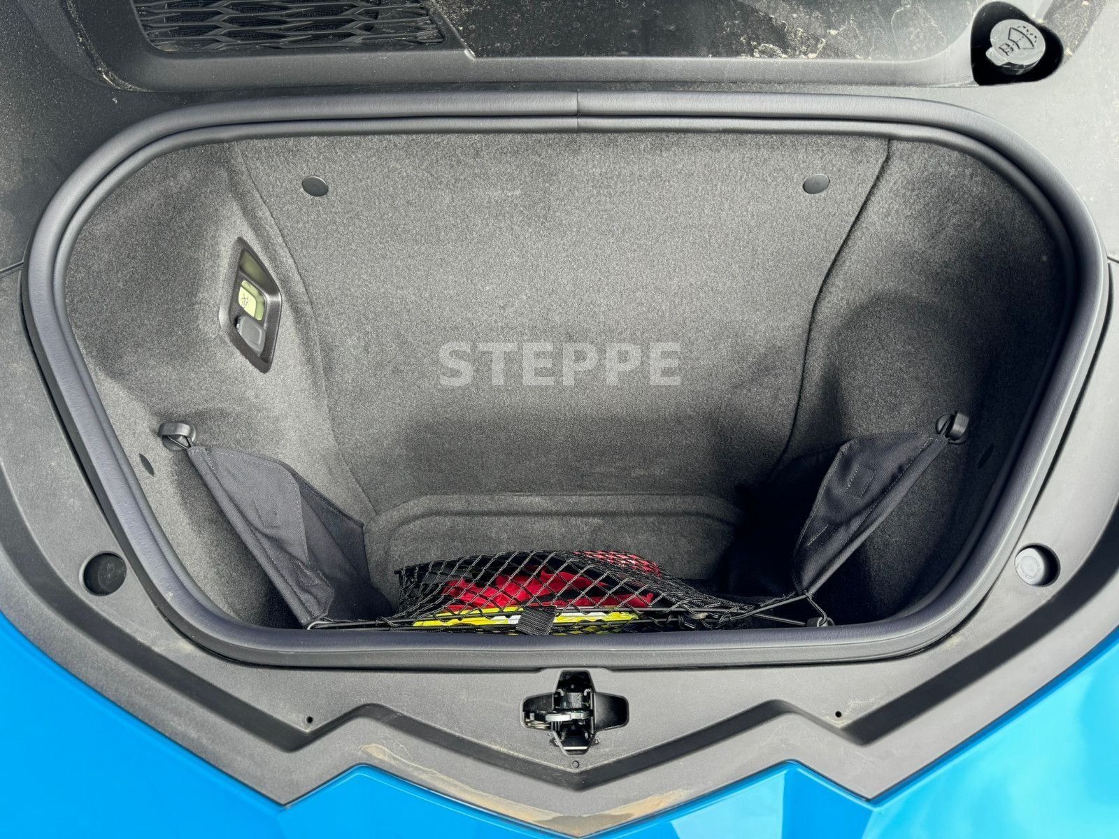 Corvette C8 Stingray Coupe 6,2 V8 3LT Europamodell STEPPE