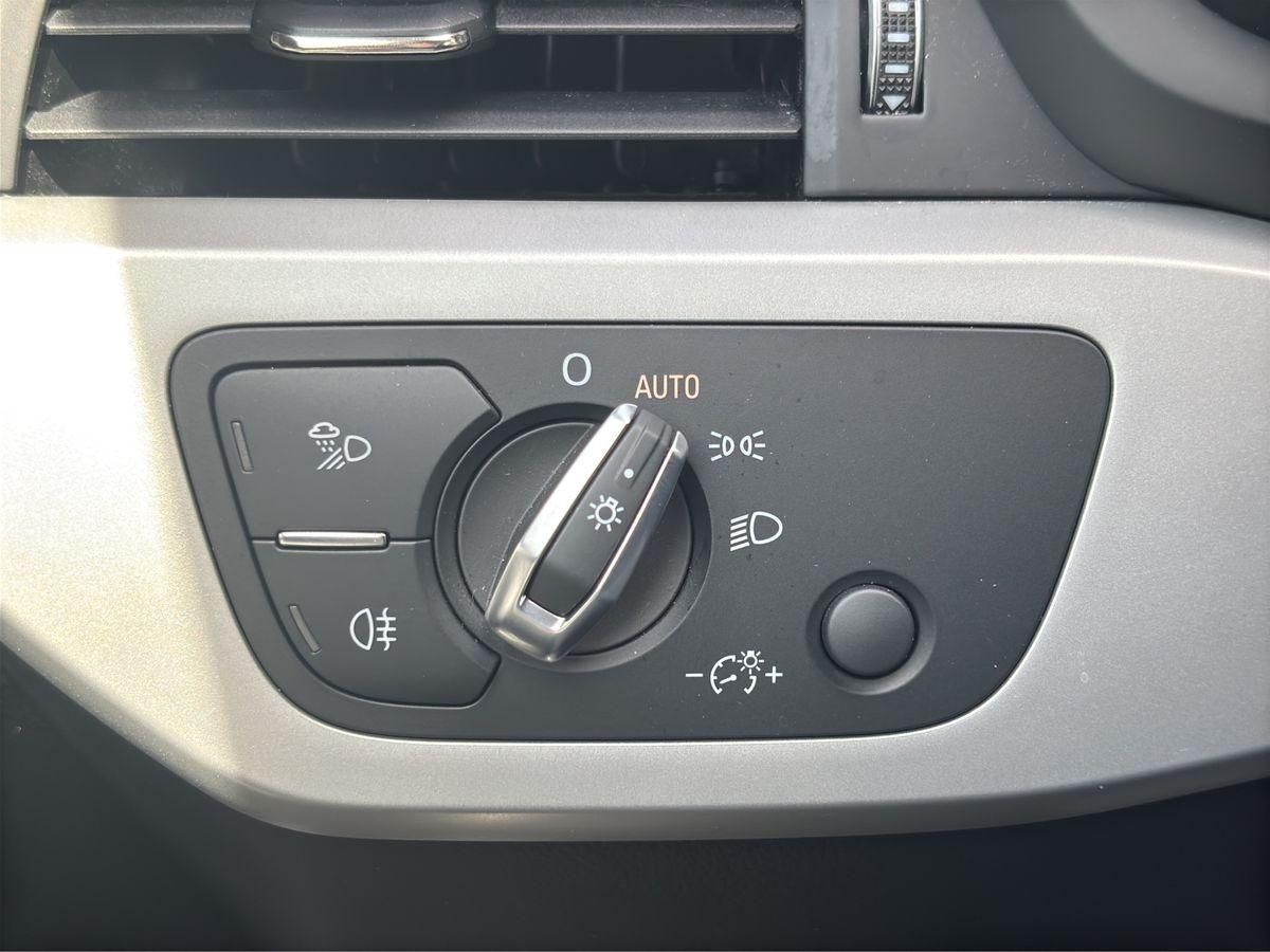 A4 Avant 2.0 TDI quattro AHK RFK STDHZ NAVI LED