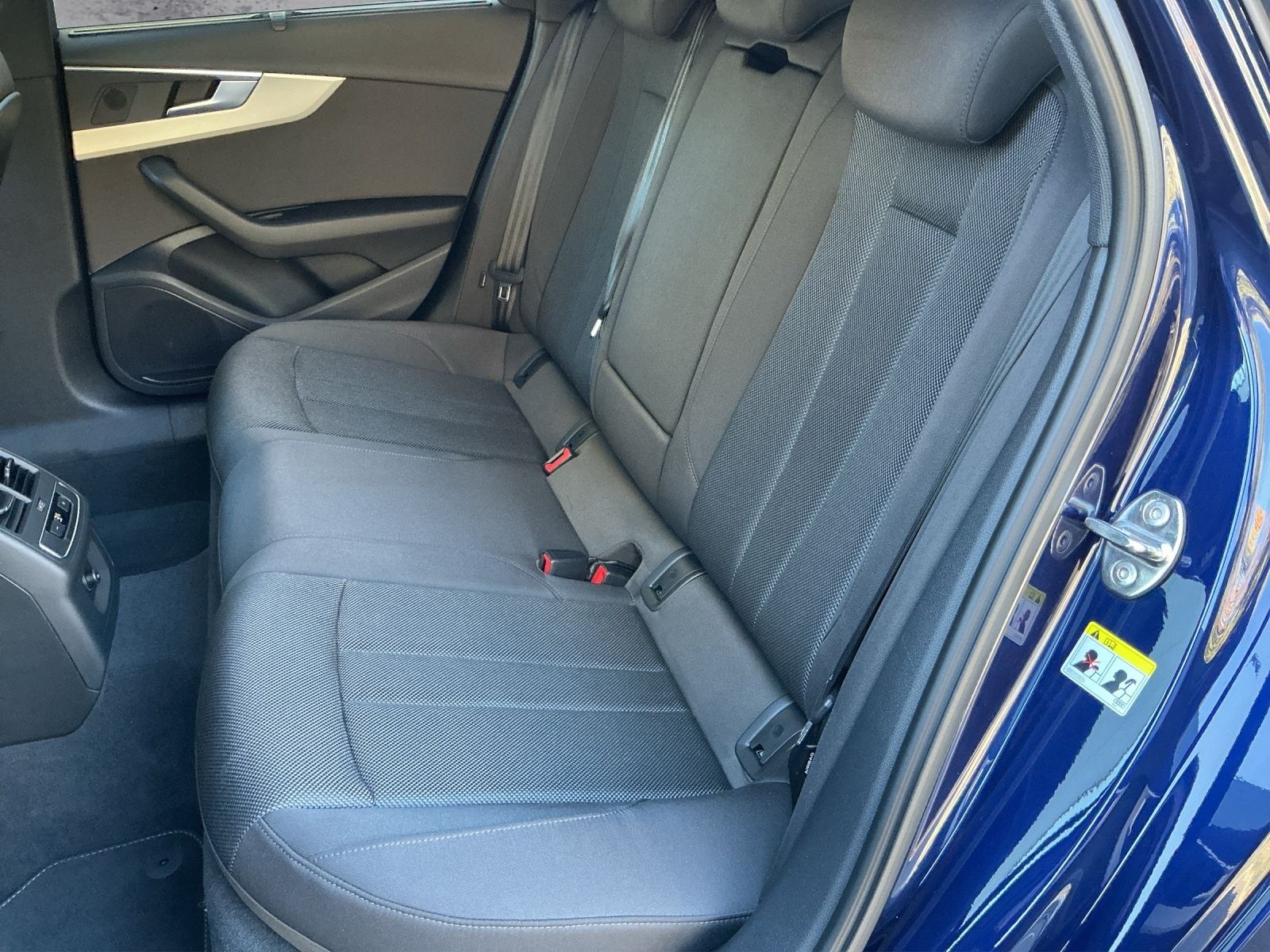 Audi A4 - Bild 11