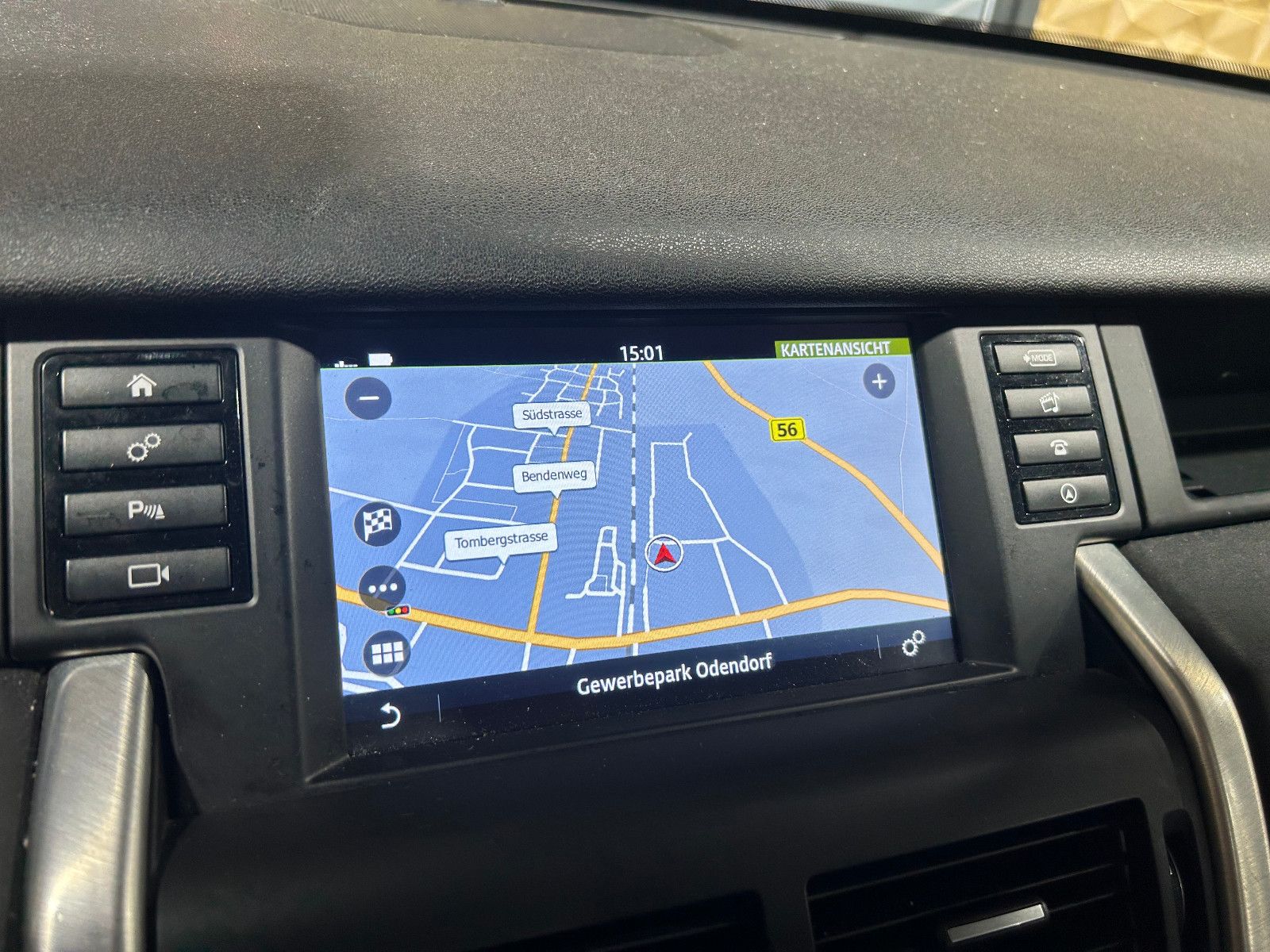 Fahrzeugabbildung Land Rover Discovery Sport SE AWD/PANO/ACC/NAVI/KAMERA/SHZ