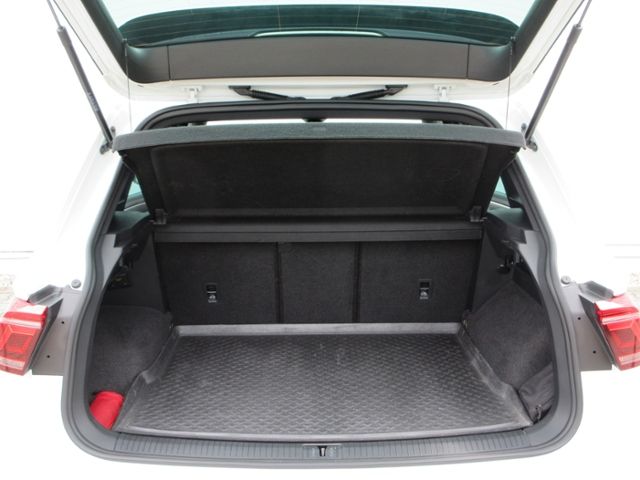 Tiguan 1.5 TSI DSG R-Line AHK/PANORAMA/MATRIX/AP