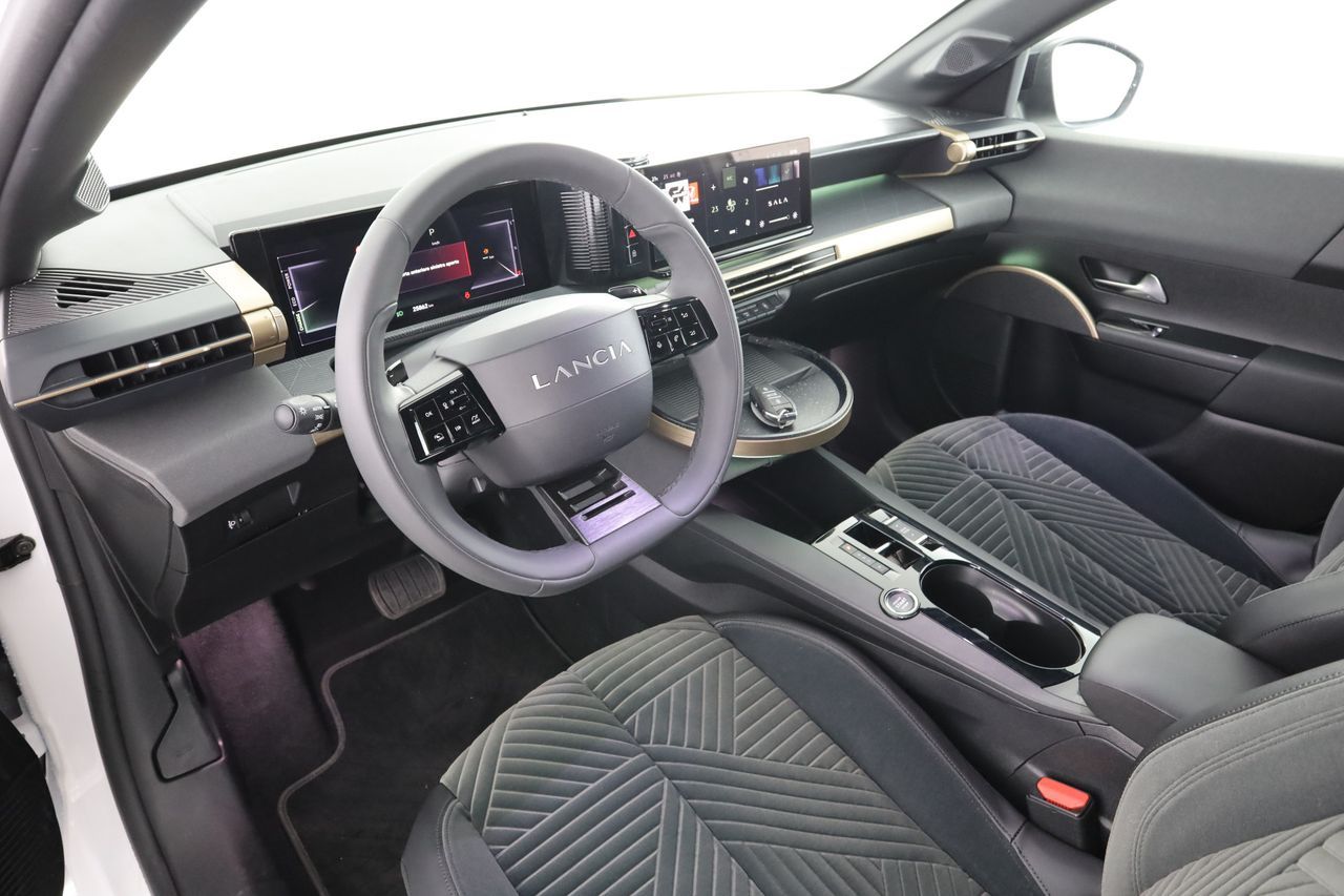 Lancia LANCIA Ypsilon 4° serie Ypsilon Hybrid e-DCT LX