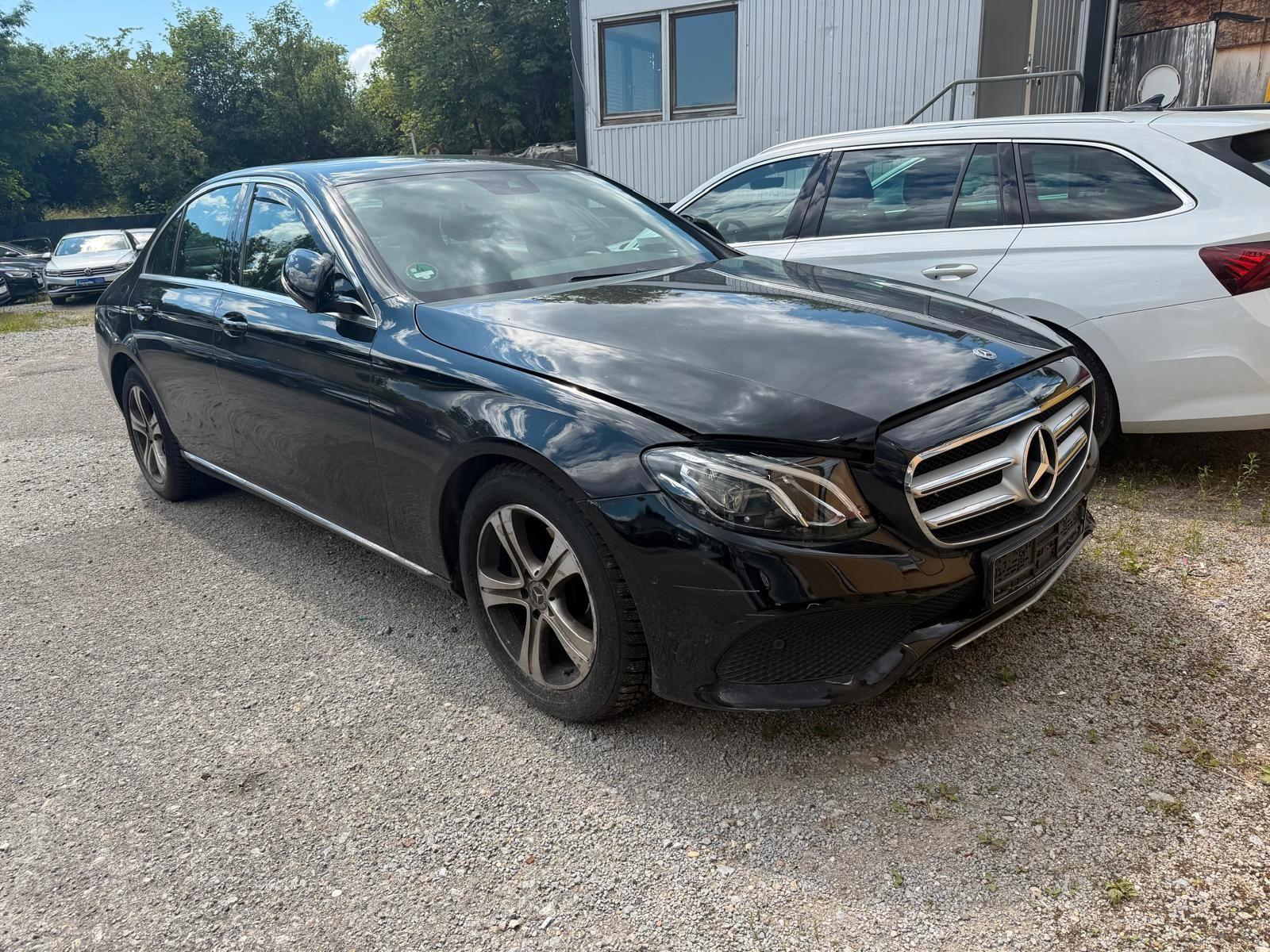 Mercedes-Benz E 220 D Limousine/Avantg/Automatik/Kamr/Taxi/2H
