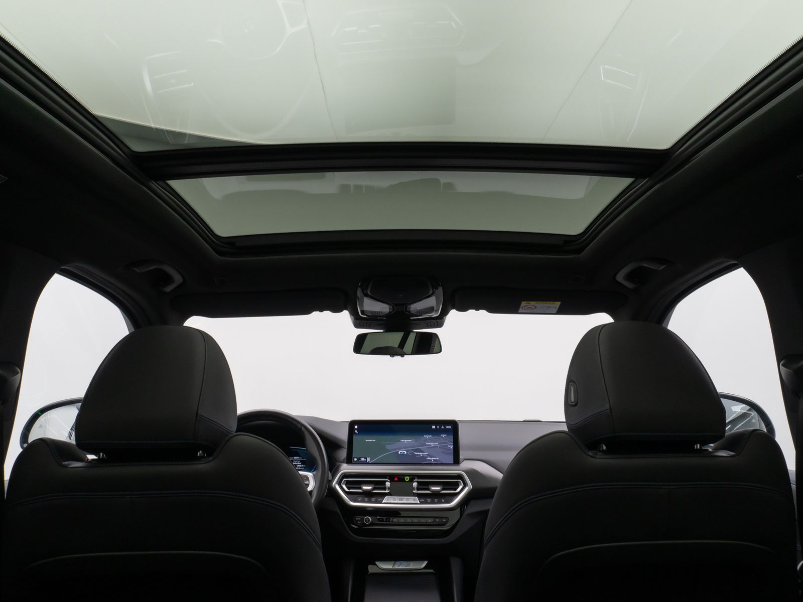 Fahrzeugabbildung BMW iX3 Impressive M Sport Panorama 360°HUD DAB H/K