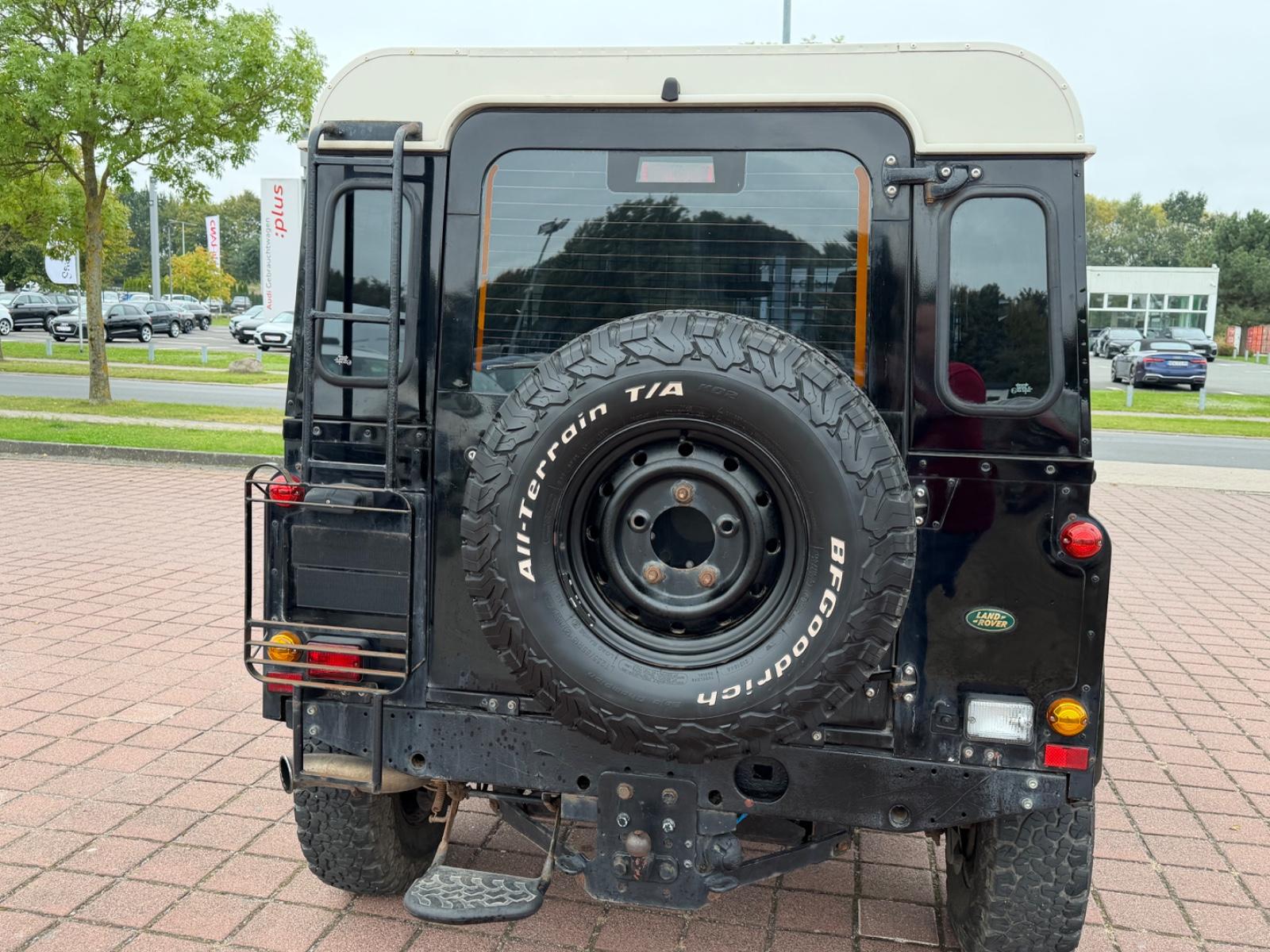LAND ROVER DEFENDER 90 TD5 122CH STATION WAGON S