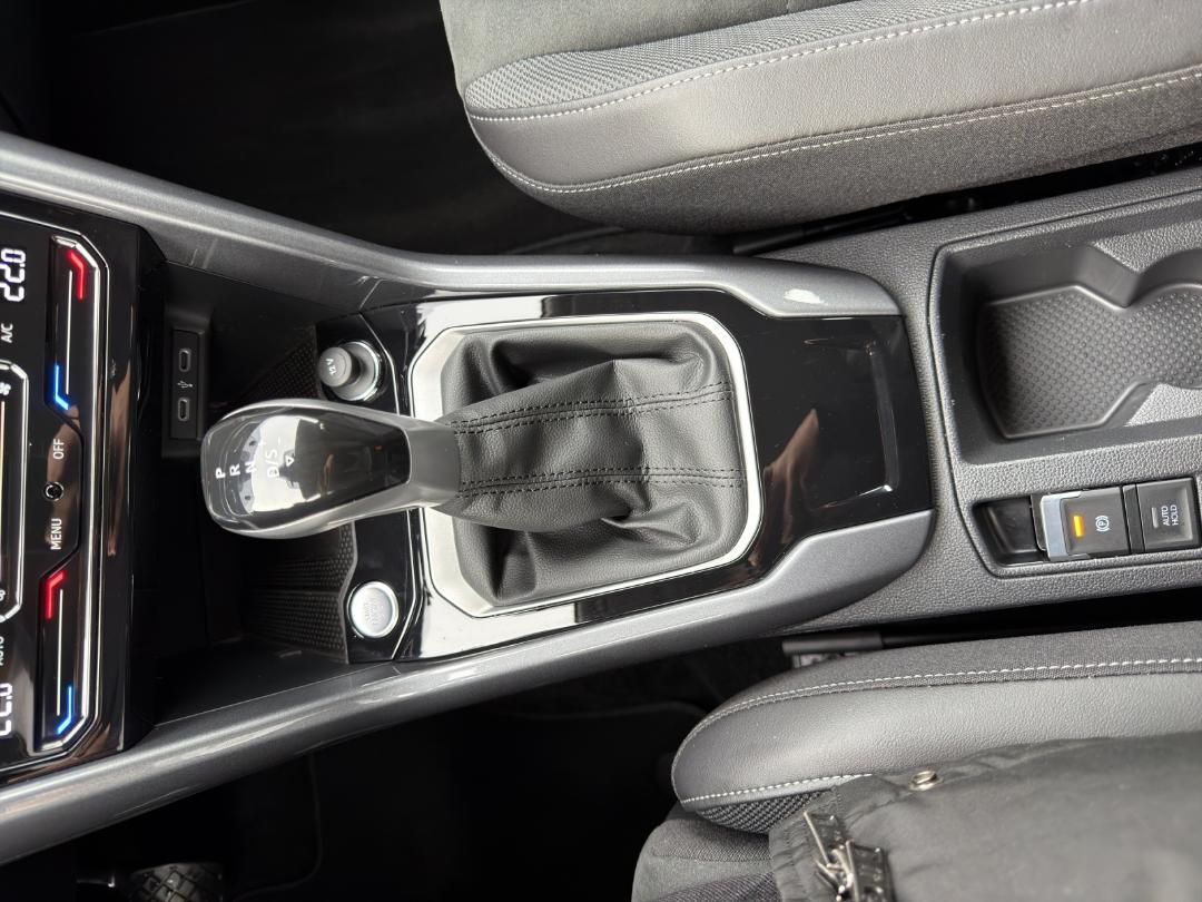Fahrzeugabbildung Volkswagen T-ROC Style 1.5 TSI,DSG,Navi,SH,Keyless,Heckkl.e