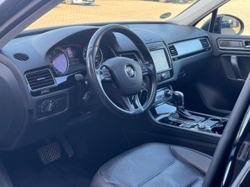 Volkswagen Touareg - 10