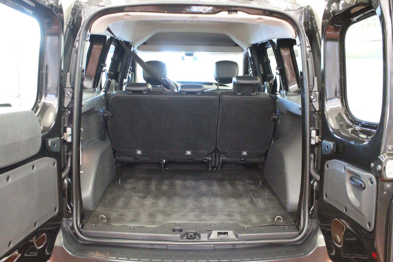 Fahrzeugabbildung Dacia Dokker TCe 115 Stepway *Navi*Klima*AHK