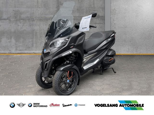 Piaggio MP3 530 HPE Exclusive, Rückfahrhilfe / Kamera, T