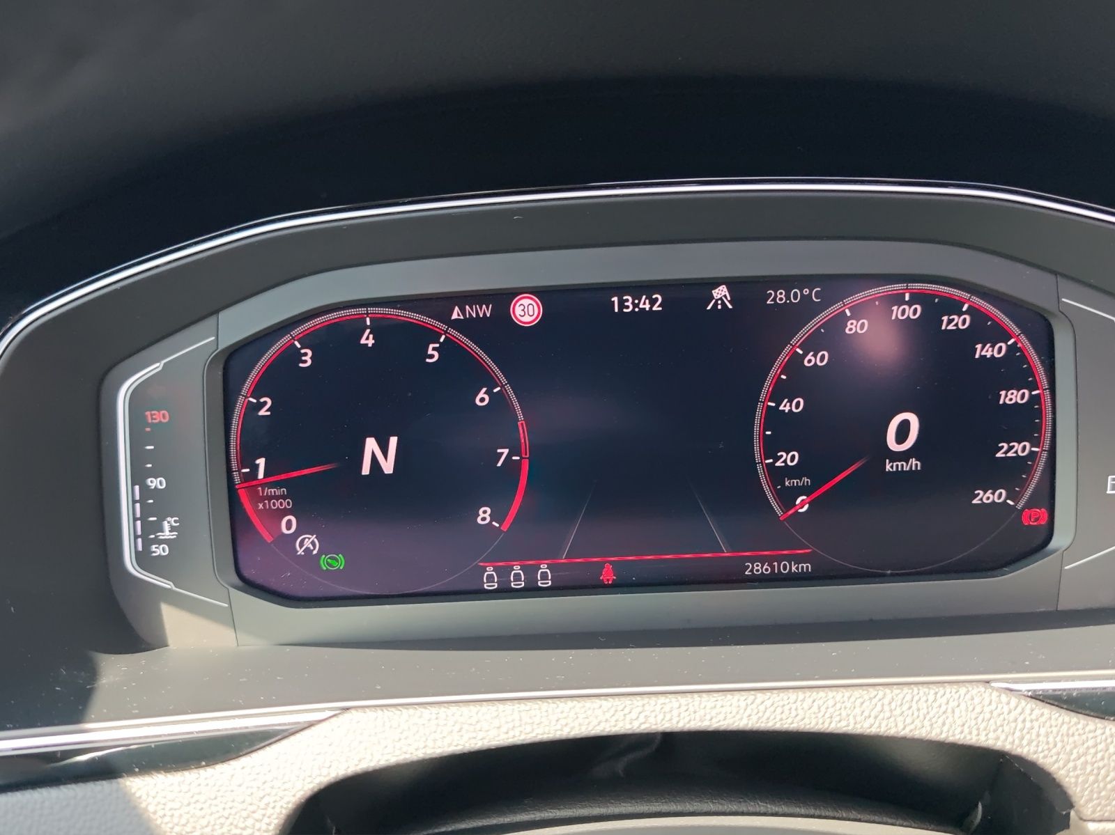 Fahrzeugabbildung Volkswagen Passat Variant TSI Elegance DSG 4M Matrix Navi A