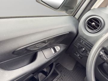 Mercedes Vito - 12