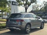 Mercedes-Benz GLC 300 d 4Matic 9G-TRONIC / Distronic + / PANO - Mercedes-Benz GLC 300 mit Diesel-Antrieb: Panorama-Dach