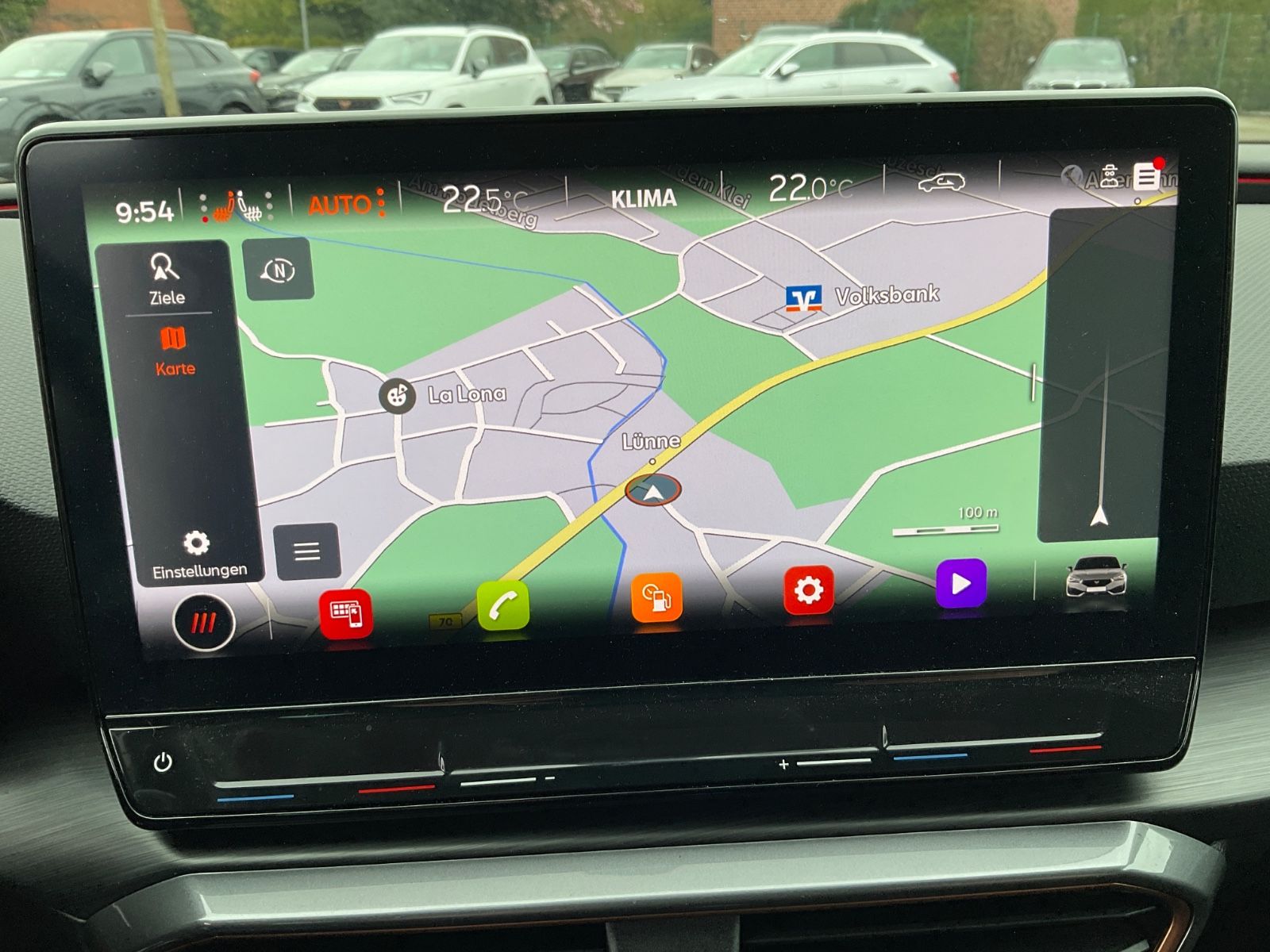 Fahrzeugabbildung CUPRA Leon 1.5 eTSI 110kW DSG,Kamera,Navi,LED,Carplay