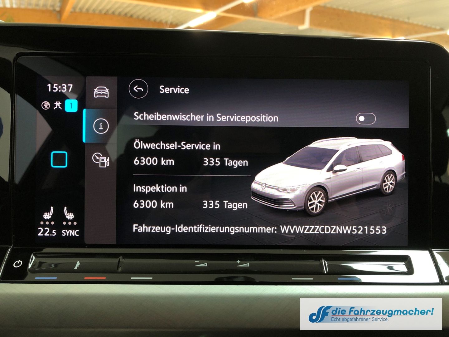 Fahrzeugabbildung Volkswagen Golf VIII Variant Life eTSI 1.5 Mildhybrid EU6d