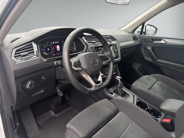 Tiguan 2.0 TDI DSG AHK+LED+NAVI+HEAD-UP+ACC+SIHZ