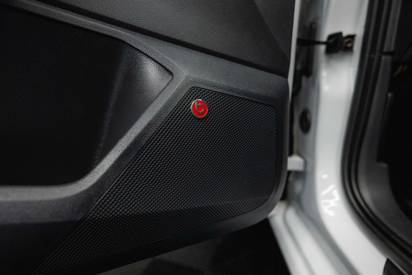 Fahrzeugabbildung SEAT Ibiza Xcellence Sport DSG *LED*Panorama*Kamera*