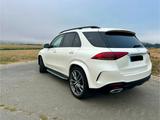 Mercedes-Benz GLE 580 4MATIC -AMG/AHK/AIRMATIC/HUD/PANO - Mercedes-Benz GLE 580 aus 2023