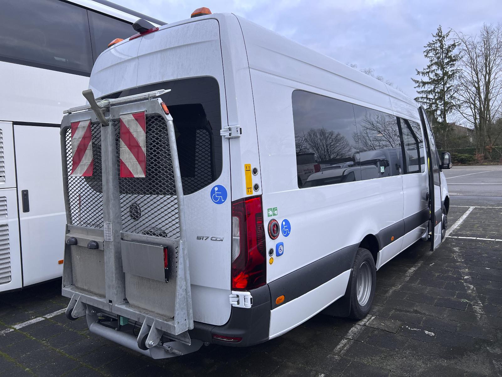 Mercedes-Benz ALTAS Ecoline 19+1+1 / Rolli 3x (wheelchair)