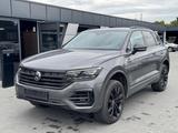 Volkswagen Touareg R 4Motion eHybrid 3.0 V6 TSI/PANO/AHK - Volkswagen Touareg mit Hybrid-Antrieb: V6 Tsi